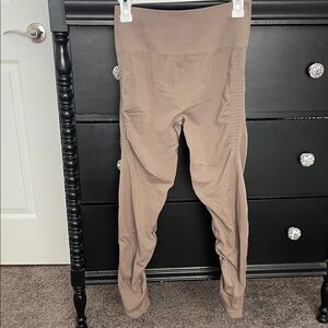 Alphalete Beige High-Rise Leggings